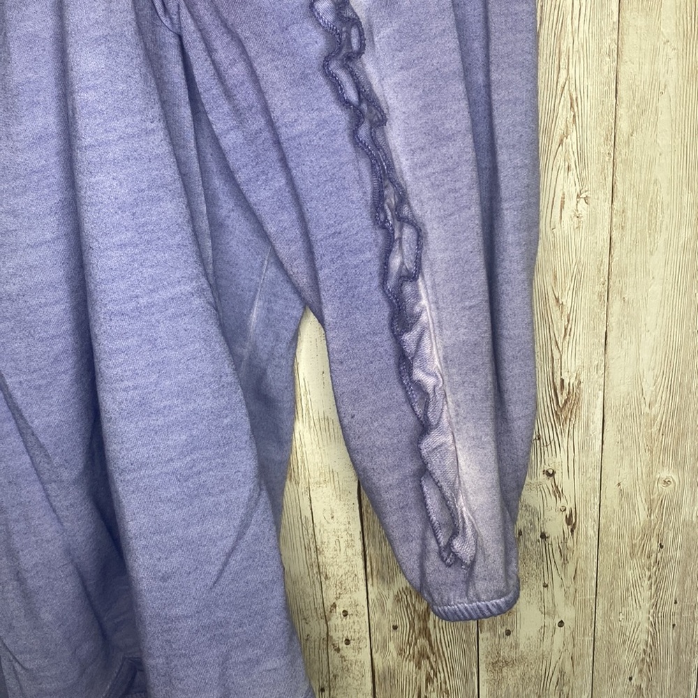 Shirt - Picture 2 of 3